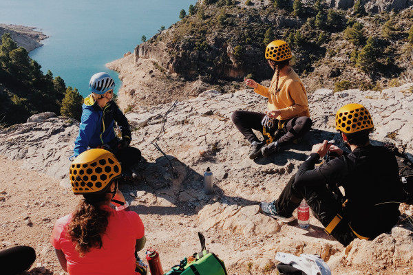 VÍA FERRATA EN TOUS + BARRANQUISMO SECO